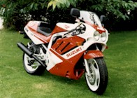 Suzuki GSX-R750J Slingshot