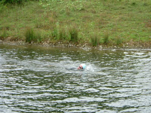 Swim around the island, quite shallow